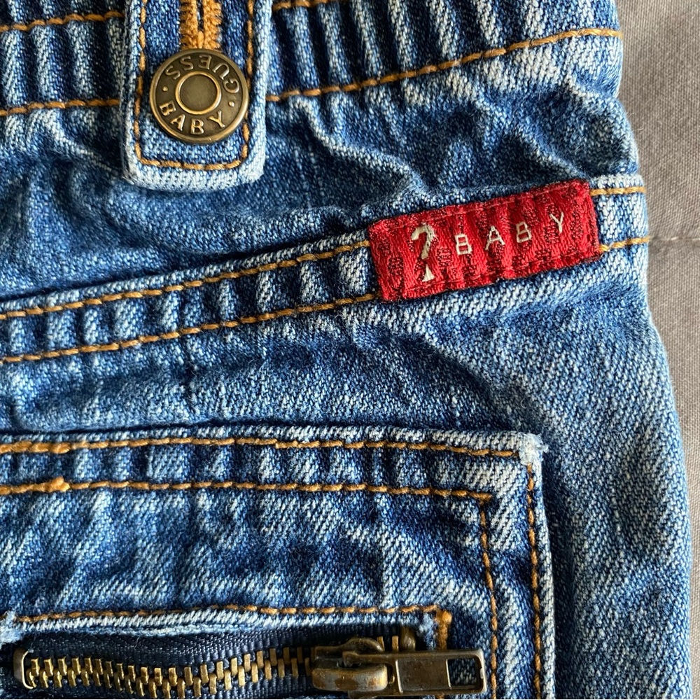 VTG Guess Baby Boy 6/9 Mo Denim Blue Jeans Zipper Pockets Snap Y2K 100% Cotton - Picture 7 of 16